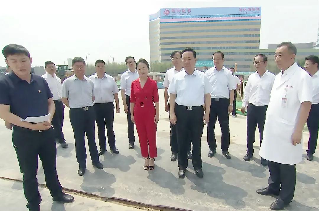省委常委、市委書記王浩親臨西安國(guó)際醫(yī)學(xué)中心醫(yī)院檢查指導(dǎo)健康西安建設(shè)工作