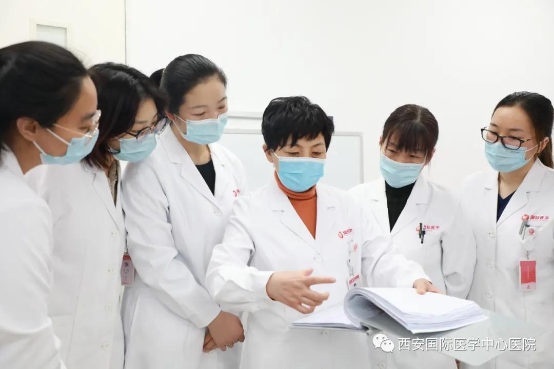 81歲老人腹大如球，一個(gè)半小時(shí)后……