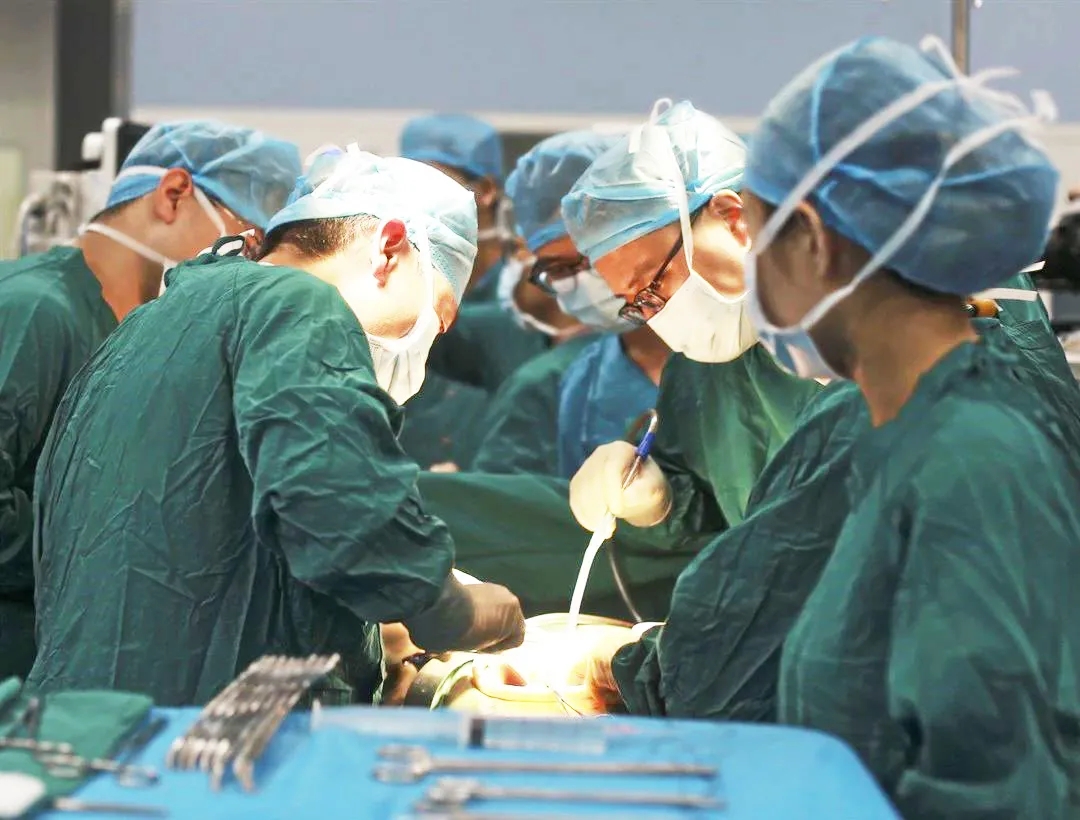 60歲女性，腹圍持續(xù)增大似懷孕10月，原因究竟為何？