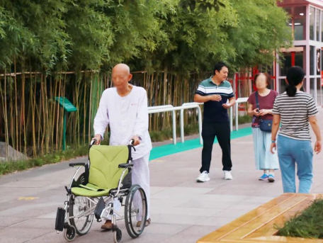 住院期間也能給健康加分？每周一、三、五動(dòng)起來(lái)，為健康打卡！
