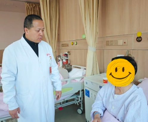 視力模糊、頭暈頭痛？專家：這項(xiàng)顱內(nèi)腫瘤檢查必不可少